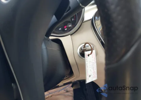 2015 Mercedes-Benz C 300 4Matic/Luxury 4Matic/Sport 4Matic from USA, damaged, VIN 55SWF4KB1FU083770